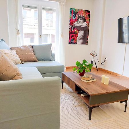 Exarchia Artistic Getaway For Groups Apartamento Atenas Exterior foto