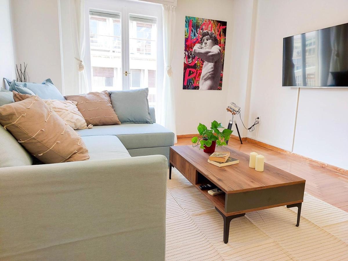 Exarchia Artistic Getaway For Groups Apartamento Atenas Exterior foto