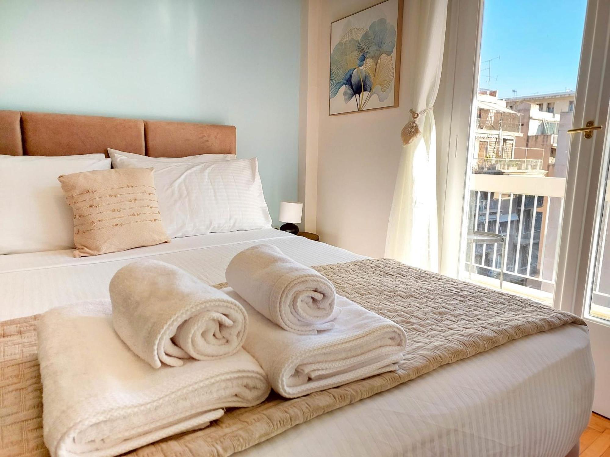 Exarchia Artistic Getaway For Groups Apartamento Atenas Exterior foto