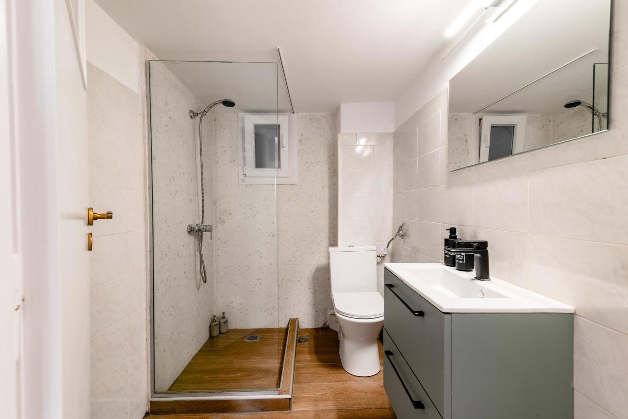 Exarchia Artistic Getaway For Groups Apartamento Atenas Exterior foto